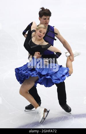 Loicia Demougeot e Theo le Mercier di Francia suonano a Palavela, Torino. Data foto: 7 dicembre 2019. Il credito d'immagine dovrebbe essere: Jonathan Moscrop/Sportimage via PA Images Foto Stock