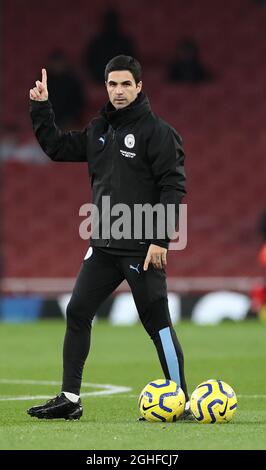Mikel Arteta assistente allenatore di Manchester City che è in corsa per la vacanza Arsenal durante la partita della Premier League all'Emirates Stadium, Londra. Data foto: 15 dicembre 2019. Il credito dovrebbe essere: David Klein/Sportimage via PA Images Foto Stock