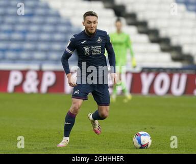 Matt Grimes di Swansea City durante la partita del campionato Sky Bet al John Smith's Stadium, Huddersfield. Data foto: 20 febbraio 2021. Il credito dovrebbe essere: Andrew Yates/Sportimage via PA Images Foto Stock