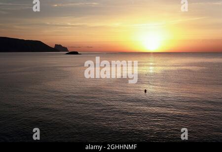 Alba nel comune di Altea, in provincia di Alicante in Spagna. Foto Stock