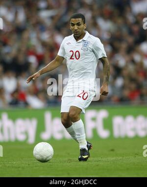 Aaron Lennon in azione durante l'International friendly tra Inghilterra e Slovenia a Londra. Foto Stock