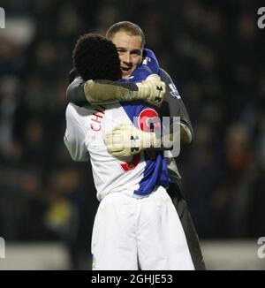 Paul Robinson di Blackburn celebra dopo aver risparmiato 2 penalità durante la partita della Carling Cup tra Blackburn Rovers e Chelsea all'Ewood Park di Blackburn. Foto Stock