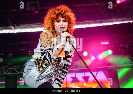 Edmonton, Canada. 05 settembre 2021. Kiesa Rae Ellestad, nota come Kiesza, si esibisce durante il festival Together Again YEG al Northlands Exhibition Grounds di Edmonton. (Foto di Ron Palmer/SOPA Images/Sipa USA) Credit: Sipa USA/Alamy Live News Foto Stock