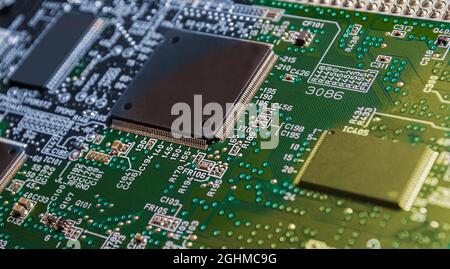 moderna scheda a circuito stampato con componenti a montaggio superficiale Foto Stock