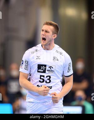 Dusseldorf, Germania. 2021 settembre, 2021. Jubilation Nikola BILYK (KI), Handball Super Cup 30, THW Kiel (KI) - TBV Lippe di Largo 29:04.09.2021, su a Duesseldorf/Germania. Â Credit: dpa/Alamy Live News Foto Stock