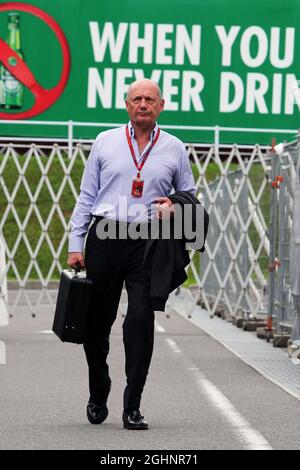 Ron Dennis (GBR) McLaren Presidente esecutivo. 09.10.2016. Formula 1 World Championship, Rd 17, Gran Premio del Giappone, Suzuka, Giappone, Giorno di gara. Il credito fotografico dovrebbe essere: XPB/Press Association Images. Foto Stock