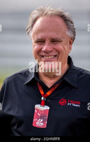 Gene Haas (USA) Haas Automotion Presidente. 20.10.2016. Formula 1 World Championship, Rd 18, United States Grand Prix, Austin, Texas, USA, Preparation Day. Il credito fotografico dovrebbe essere: XPB/Press Association Images. Foto Stock