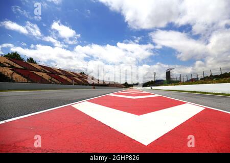 Pista atmosfera pit Lane uscita. 11.05.2017. Formula 1 World Championship, Rd 5, Gran Premio di Spagna, Barcellona, Spagna, Giorno di preparazione. Il credito fotografico dovrebbe essere: XPB/Press Association Images. Foto Stock