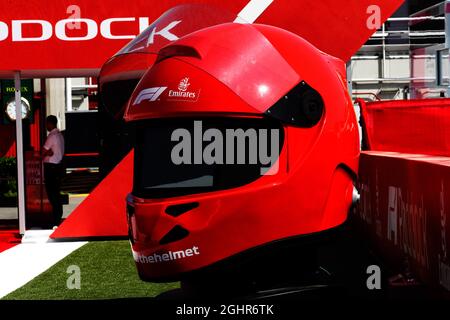 Atmosfera paddock. 11.05.2018. Formula 1 World Championship, Rd 5, Gran Premio di Spagna, Barcellona, Spagna, Giorno della pratica. Il credito fotografico dovrebbe essere: XPB/Press Association Images. Foto Stock