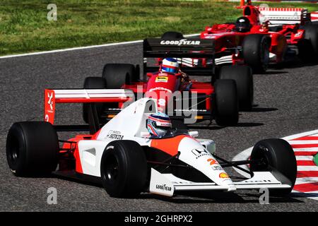 Takuma Sato (JPN) nella 1991 McLaren MP4-6. 07.10.2018. Formula 1 World Championship, Rd 17, Gran Premio del Giappone, Suzuka, Giappone, Giorno di gara. Il credito fotografico dovrebbe essere: XPB/Press Association Images. Foto Stock