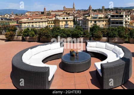 Arezzo Toscana Italia. Vista sulla città da una terrazza panoramica Foto Stock
