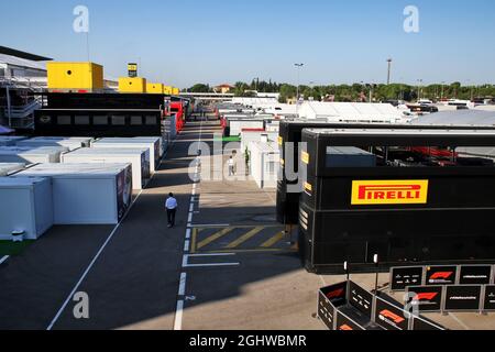 Atmosfera paddock. 15.08.2020. Formula 1 World Championship, Rd 6, Gran Premio di Spagna, Barcellona, Spagna, Giorno di qualificazione. Il credito fotografico dovrebbe essere: XPB/Press Association Images. Foto Stock