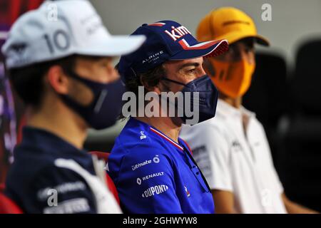 Fernando Alonso (ESP) Alpine F1 Team nella FIA Press Conference. 12.03.2021. Test di formula 1, Sakhir, Bahrain, giorno uno. Il credito fotografico dovrebbe essere: XPB/Press Association Images. Foto Stock