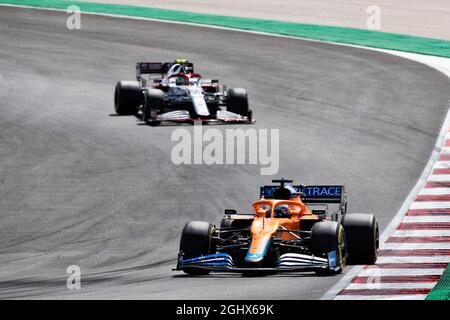 Daniel Ricciardo (AUS) McLaren MCL35M. Gran Premio del Portogallo, domenica 2 maggio 2021. Portimao, Portogallo. 02.05.2021. Formula 1 World Championship, Rd 3, Gran Premio di Portogallo, Portimao, Portogallo, Giorno di gara. Il credito fotografico dovrebbe essere: XPB/Press Association Images. Foto Stock