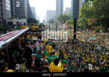 Giornata dell'indipendenza brasiliana: Le famiglie protestano contro gli atti antidemocratici del ministro Alexandre de Morais. Foto Stock