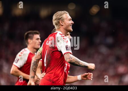 Copenaghen, Danimarca. 07 settembre 2021. Simon Kjaer (4) della Danimarca ha visto durante la Coppa del mondo UEFA tra Danimarca e Israele al Parken di Copenaghen. (Photo credit: Gonzales Photo - Dejan Obretkovic). Foto Stock