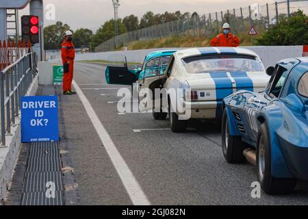 BARCELLONA, SPAGNA, 3 settembre 2021 : Old Touring Cars supportano la gara durante le 24 ore Series by Hancook sul circuito di Barcellona. Foto Stock