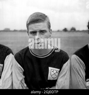 Harry Redknapp, West Ham Utd in avanti. 19 agosto 1964. Foto Stock