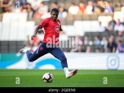 Milton Keynes, Regno Unito. 07 settembre 2021. Rhian Brewster (Sheffield United) dell'Inghilterra U21 pre-partita durante l'Euro 2023 Qualifier International match tra l'Inghilterra U21 e il Kosovo U21 allo stadio:mk, Milton Keynes, Inghilterra, il 7 settembre 2021. Foto di Andy Rowland. Credit: Prime Media Images/Alamy Live News Foto Stock