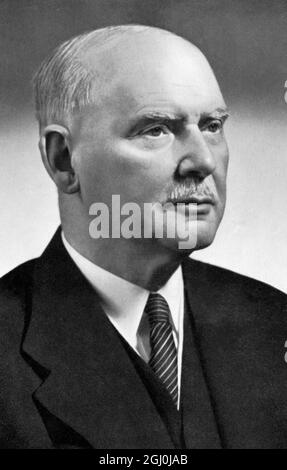 Segretario di Stato, Dr. Theodor Lewald, Presidente dell'Organizzazione per le XI Olimpiadi di Berlino 1936. ©TopFoto *** Didascalia locale *** Foto Stock
