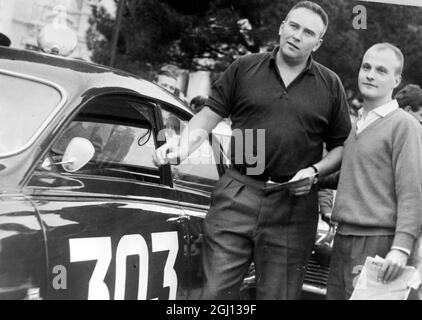 MOTOR RALLY MONTE CARLO CARLSSON HAGGBOM PROSSIMO SAAB 24 GENNAIO 1962 Foto Stock