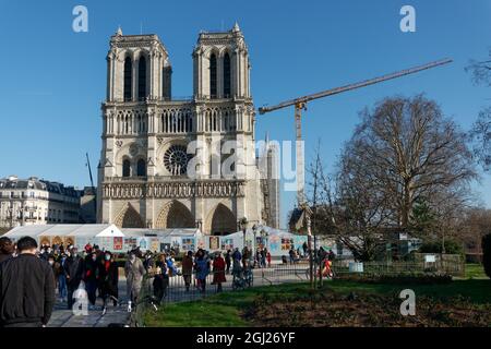 I lavori di ricostruzione di Notre Dame sono in corso nell'inverno 2021 a Parigi, Francia Foto Stock