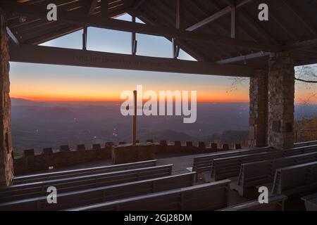 CLEVELAND, CAROLINA DEL SUD - 2 NOVEMBRE 2020: Bella cappella luogo all'alba. Foto Stock