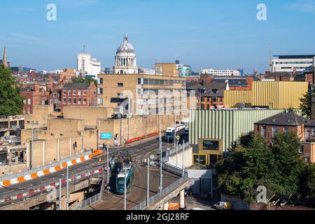 Vista verso il centro di Nottingham dal tetto del nuovo College City Hub, Nottinghamshire England UK Foto Stock