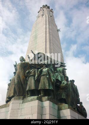 Monumento commemorativo di guerra in piazza Poelaert a Bruxelles, Belgio. Foto Stock