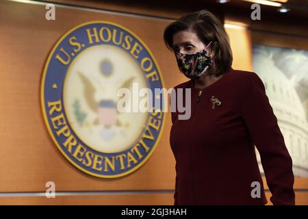 Washington, Stati Uniti. 08 settembre 2021. Casa Speaker Nancy Pelosi (D-CA) visto dopo la sua conferenza stampa settimanale a HVC / Capitol Hill a Washington DC. Credit: SOPA Images Limited/Alamy Live News Foto Stock