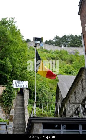 Dinant, Belgio, stazione della funivia e scale fino alla Fortezza di Dinant Foto Stock