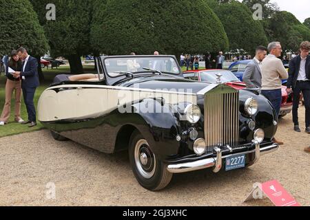 Rolls-Royce Silver Wraith Drophead Coupé (1953), Concours of Elegance 2021, Hampton Court Palace, Londra, Regno Unito, Europa Foto Stock