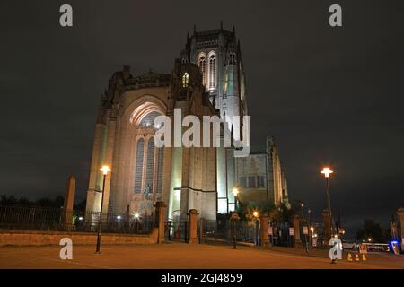 Cattedrale Anglicana di notte, Liverpool Foto Stock