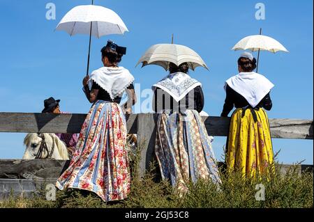 Francia. Bouche-du-Rhone (13), Parco Regionale della Camargue, Saintes-Maries-de-la-Mer. Pellegrinaggio di zingari. Celebrazione di Santa Maria Jacobe e di Maria SAL Foto Stock