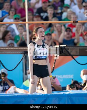 ZURIGO - SVIZZERA 8 SET 21: Mariya Lasitskene reagisce dopo aver saltato 2 m 5 cm nel salto in alto alla finale della Wanda Diamond League al Sechseläutenpla Foto Stock