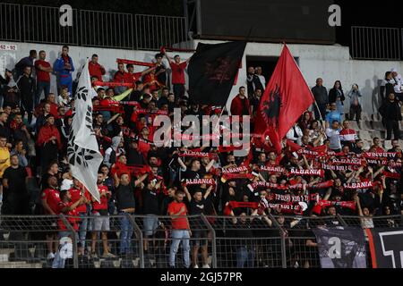 Tifosi albanesi durante la Coppa del mondo FIFA Qualifiers , Qatar 2022, partita di calcio tra le squadre nazionali di Albania e San Marino su Septembe Foto Stock