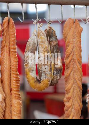 Osch-Bazaar, macelleria. La capitale Bishkek, Kirghizistan Foto Stock