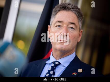 09 settembre 2021, Libia, Tripolis: Michael Ohnmacht, Ambasciatore di Germania presso lo Stato della Libia, partecipa all'apertura dell'Ambasciata della Repubblica federale di Germania nella capitale libica. L'ambasciata è ospitata in un ex hotel. Foto: Kay Nietfeld/dpa Foto Stock