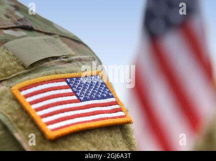 Soldati STATUNITENSI. Esercito DEGLI STATI Uniti. USA patch flag sulla divisa militare degli Stati Uniti. Giornata dei veterani. Memorial Day. Foto Stock
