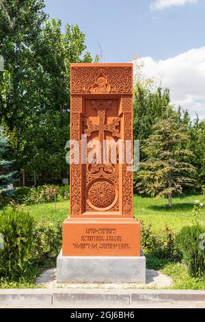 Armenia, Yerevan, distretto di Nork-Marash. Monumento sui terreni della chiesa di Surb Astvatsatsin. Foto Stock