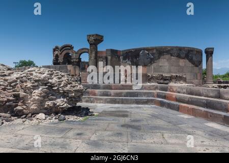 Armenia, Zvartnots. Cattedrale di Zvartnots, rovine della cattedrale del 7 ° secolo Foto Stock