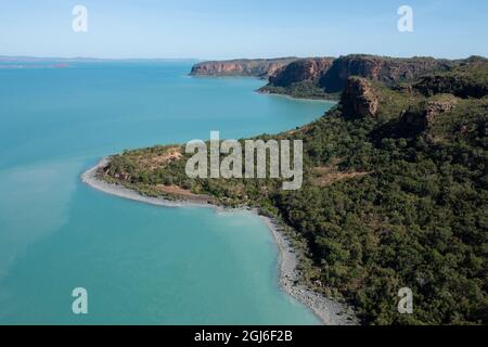 Australia Occidentale, Kimberley, Hunter River Region. Vista aerea della costa della regione del fiume Mitchell, dove incontra il Mar di Timor. Foto Stock
