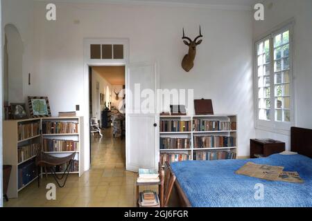 La camera da letto di Hemingway a Finca Vigia, la casa di Ernest Hemingway a San Francisco de Paula Ward a l'Avana, Cuba Foto Stock