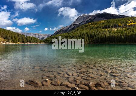 Two Jack Lake nel Banff National Park, Canada Foto Stock