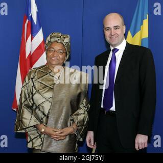 STOCCOLMA 2007-11-27 il presidente Ellen Johnson-Sirleaf della Liberia si è Unito al primo ministro svedese Fredrik Reinfeldt martedì 27 novembre 2007 durante una conferenza stampa presso l'ufficio governativo Rosenbad nel centro di Stoccolma. Il presidente Johnson-Sirleaf è in Svezia per tre giorni di visita. La sig.ra Ellen Johnson-Sirleaf come annunciato come uno dei 2011 Nobel per la pace il Venerdì Foto Bertil Ericson / SCANPIX SVEZIA kod 10000 Foto Stock