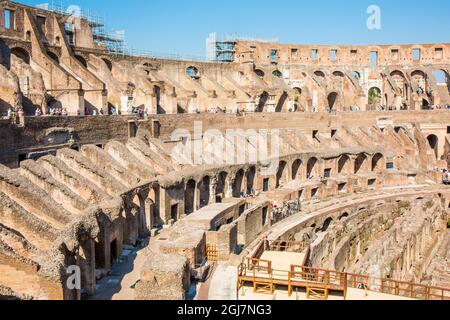 Roma, Regione Lazio, Italia. Il Colosseo. (Solo per uso editoriale) Foto Stock