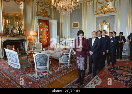 STOCCOLMA 2013-03-04 il re Carl Gustaf e la regina Silvia di Svezia hanno incontrato il primo ministro della Thailandia, la sig.ra YingLuck Shinawatra, durante una cerimonia al Palazzo reale di Stoccolma, Svezia, 4 marzo 2013. Il primo Ministro è in visita ufficiale in Svezia. Anders Wiklund / SCANPIX / kod 10040 Foto Stock