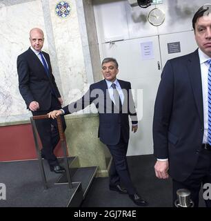 Il primo ministro svedese Fredrik Reinfeldt e il presidente turco Abdullah Gul hanno incontrato forti colloqui bilaterali presso gli uffici del governo a Stoccolma, Svezia, marzo 12. 2013. Il Presidente Gul è in visita di Stato di tre giorni in Svezia. Foto Stock