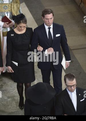 STOCCOLMA 2013-03-16 il principe Daniele, la principessa Madeleine e Chris OÂ´Neill partono dopo i funerali della principessa Lilian nella Cappella reale del Palazzo reale di Stoccolma sabato 16 marzo 2013. Foto Jonas Ekstromer / SCANPIX / Kod 10030 Foto Stock