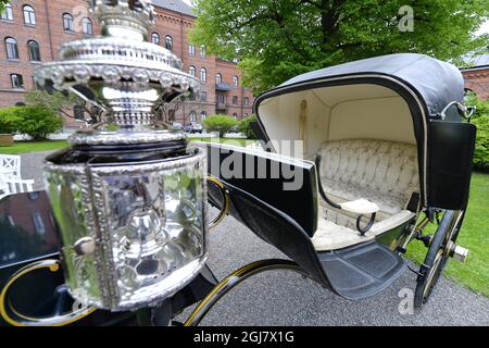 Venerdì, la stampa ha mostrato le Royal Mews e le carrozze e cavalli che officieranno alle nozze della Principessa Madeleine e del Sig. Christopher o'Neill Sabato 8 giugno. La foto mostra la Royal Parade Kalesch che sarà utilizzato dalla sposa e lo sposo (con il bel tempo). Foto: Anders Wiklund / SCANPIX / kod 10040 Foto Stock